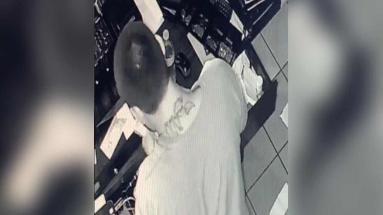 Las autoridades piden a la comunidad instalar equipos de seguridad en sus negocios y en sus viviendas.