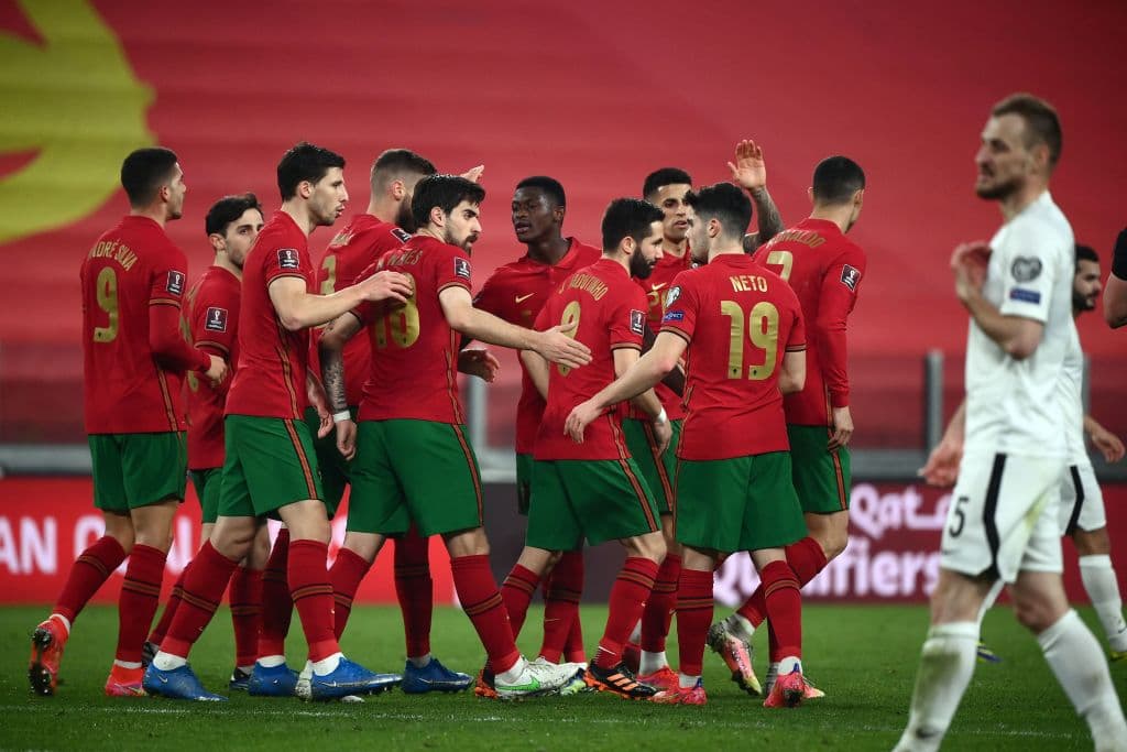 Portugal se impone por la mínima a Azerbaiyan en las eliminatorias rumbo al Mundial de Catar 2022. Sin embargo, la anotación fue un autogol que corrió a cargo de Maksim Medvedev al minuto 37. Un inicio un poco gris para los lusos rumbo a la justa de futbol más importante del mundo.