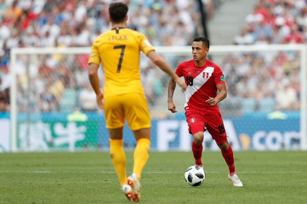 El primer tiempo terminó con la tranquilidad para Perú, que para la segunda etapa tuvo la salida de Yoshimar Yotún por Pedro Aquino.