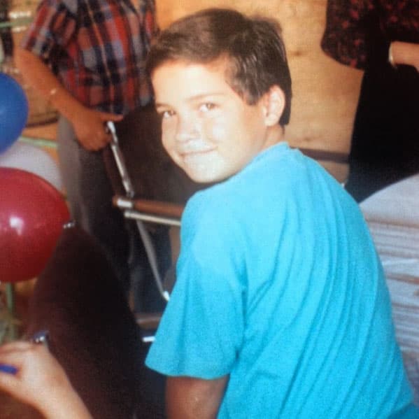 Desde siempre ha tenido una tierna mirada y una linda sonrisa, ¿no crees?