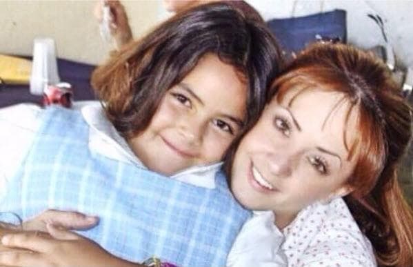 En esta historia era una de las alumnas de la maestra Lupita (Andrea Legarreta).