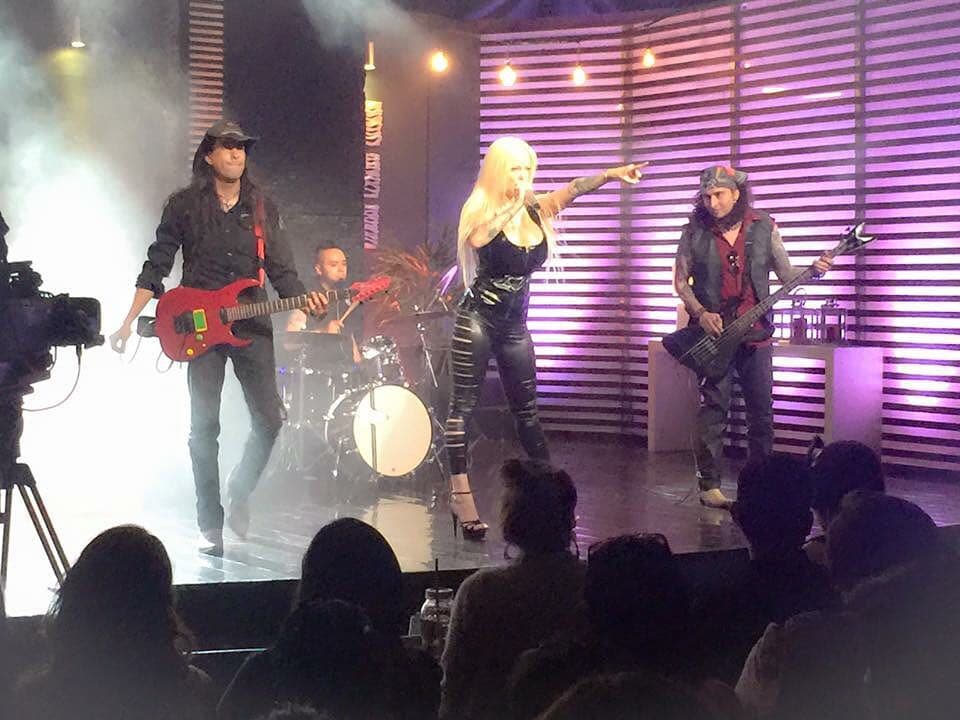 Sabrok utilizará sus redes sociales para exponer más sus ideas, sin importar el qué dirán. “No está mal
<b>identificarse con la imagen del ser más odiado</b> por la humanidad”, expresó.