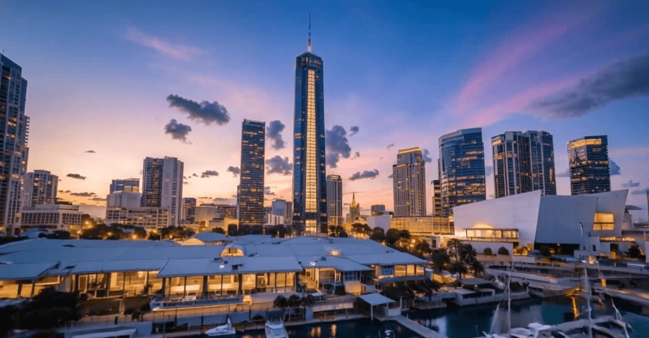 El céntrico lugar tiene entre sus vecinos al centro comercial Bayside y el Kaseya Center, casa de los Miami Heat.
