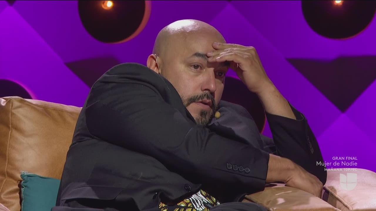 La interpretación llegó al corazón de Lupillo Rivera, quien no pudo contener el llanto.