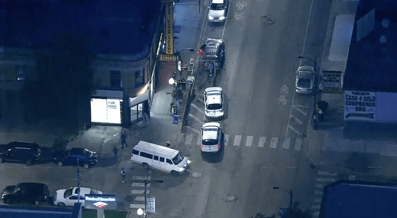 Trabajadores hispanos víctimas de terrible accidente en La Villita exigen que se investigue a 'raitero' que los transportaba