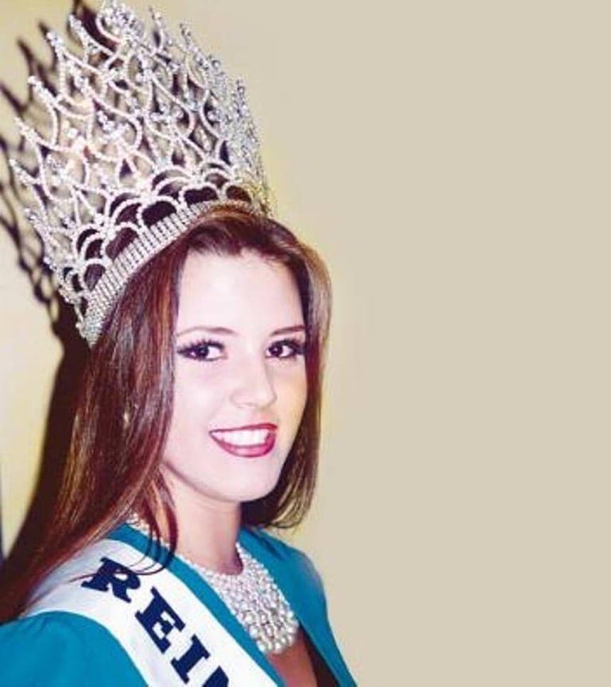 "Después de ganar el concurso en Las Vegas, me llevan a las dos semanas a Los Ángeles para la sesión de fotos de Miss Universo", contó.