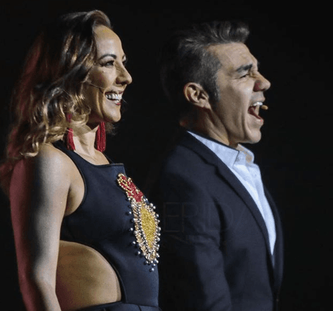 Después de una larga travesía, el comediante avisó a sus seguidores que logró llegar a la presentación de su show en Minneapolis, donde comparte créditos con Consuelo Duval.