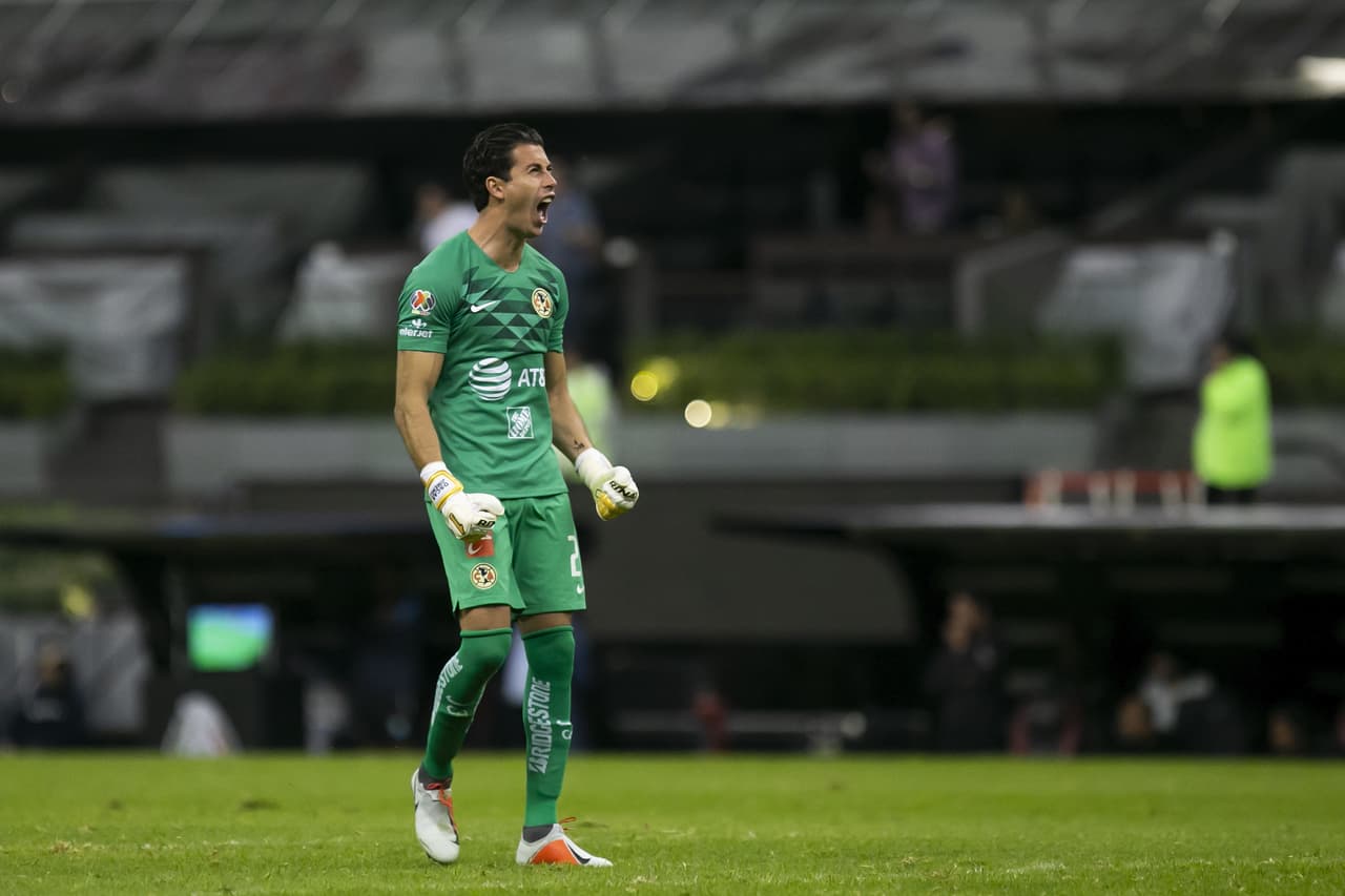 Óscar Jiménez está supuesto a ser suplente de Ochoa.