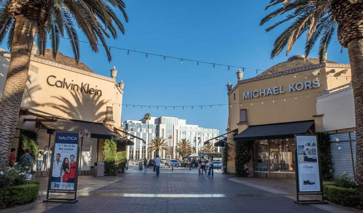 <a href="https://www.citadeloutlets.com/" target="_blank">Citadel Outlets </a>- Mejores Malls en los Angeles
