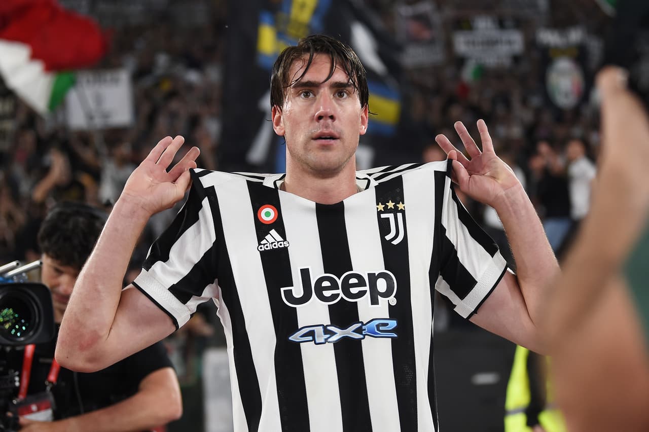 En una Final que se tuvo que ir hasta los tiempos extra, el Inter de Milán vino de atrás luego de que la Juve le dio la vuelta al inicio del segundo tiempo y con un doblete de Perisic, se llevaron la Coppa de Italia a sus vitrinas.