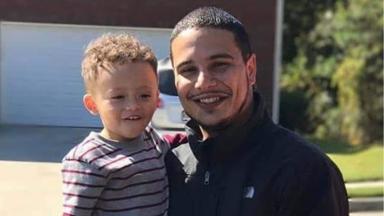 Buscan a hispano desaparecido hace 1 mes: su vehículo fue hallado abandonado y encendido