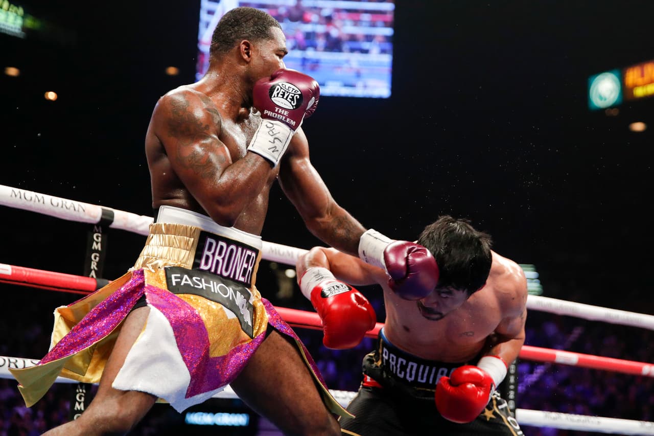 Los buenos movimientos en el ring le permitieron a Pacquiao defenderse bien ante los pocos ataques de su tival.