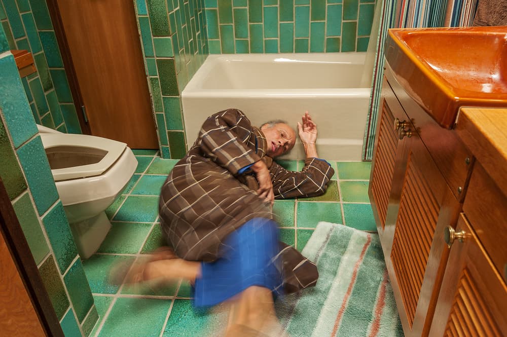 Te pone también en un estado despierto y de
<b>alerta</b> si hay ancianos o niños en la casa pues te ayuda a redoblar tu atención, no dejar objetos pequeños al alcance de los pequeñuelos pues podrían llevárselos a la boca y causar un serio accidente, o papeles tirados en el piso o alfombras que puedan causar un resbalón en un adulto.