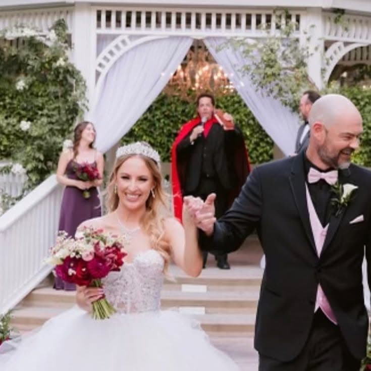 <b>Mantenimiento del contacto</b>: Durante meses, Victoria habría mantenido comunicación con el recluso para planificar y ajustar detalles sobre la ejecución del asesinato.