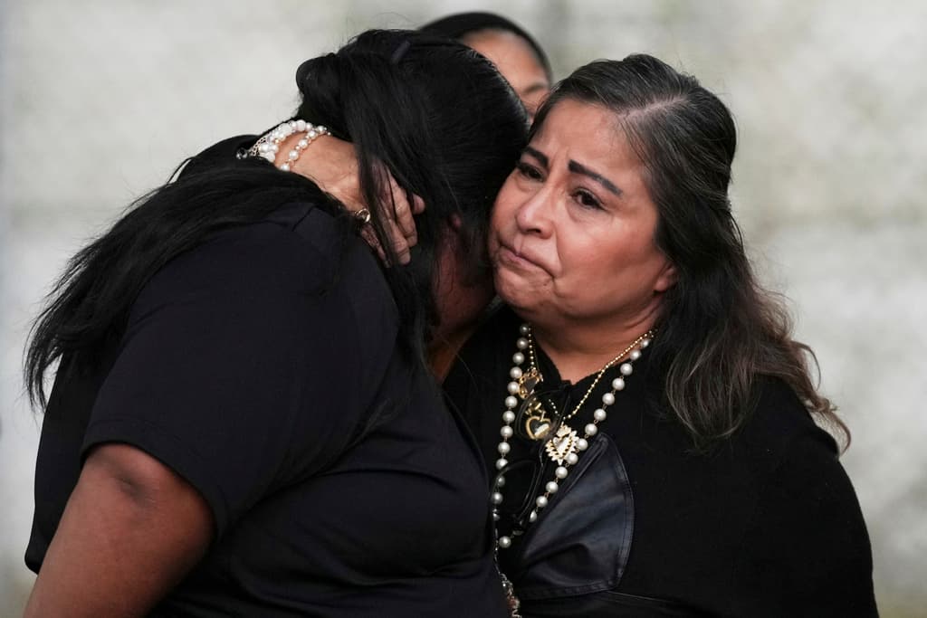 Gobierno de Trump cancela 'parole' de reunificación familiar para Colombia, Cuba, Ecuador, El Salvador, Guatemala, Haití y Honduras