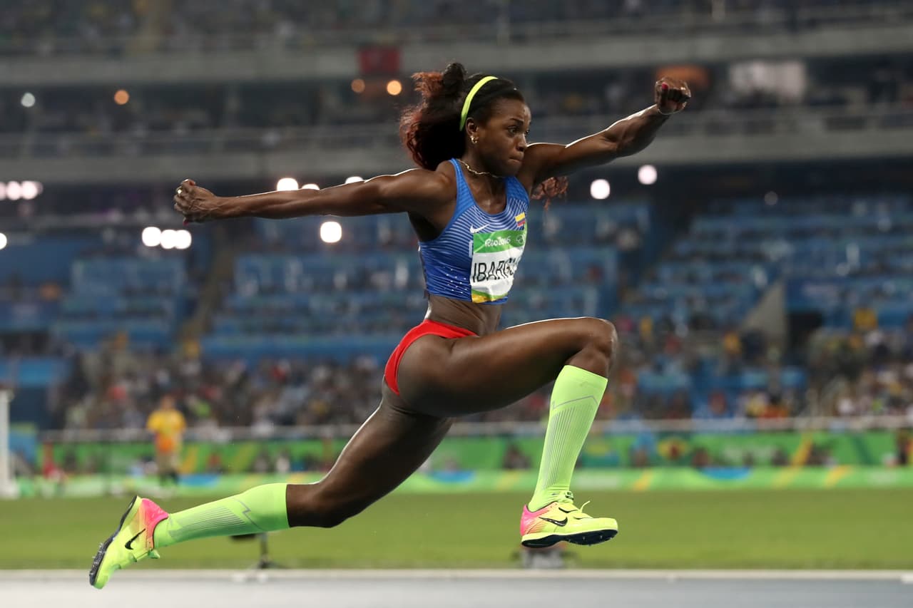 La colombiana Catherine Ibargüen, a la par de Pajón, se ha convertido en la máxima figura del salto triple a nivel mundial. Duró invicta durante casi cuatro años, tras 34 paradas y cerró el año pasado como la mejor de esa disciplina.