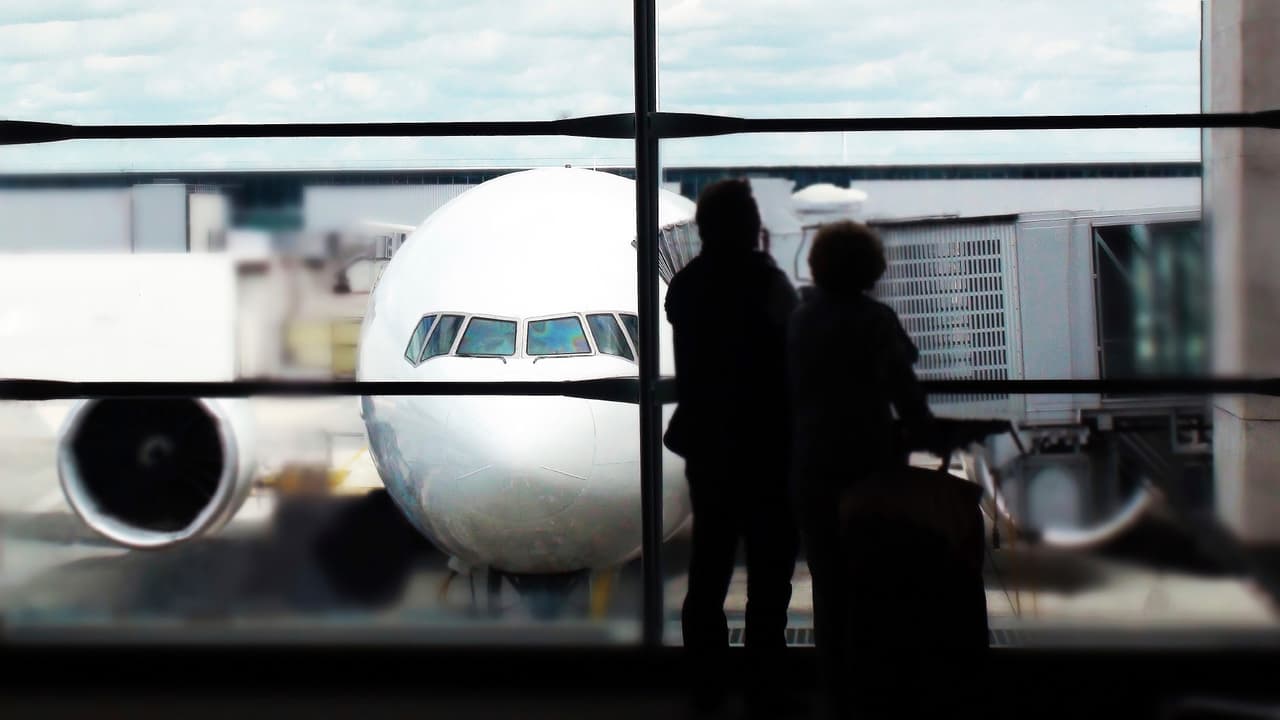 Existe una posibilidad de un viaje próximo, y este mes del Mono quizás recibas esa noticia alentadora. Un amigo te ofrece una sugerencia muy atinada. Analízala porque su experiencia puede serte muy útil si has iniciado recientemente algún negocio por cuenta propia o te dedicas a la compra y venta de artículos de importación y exportación. Por Profesor Zellagro