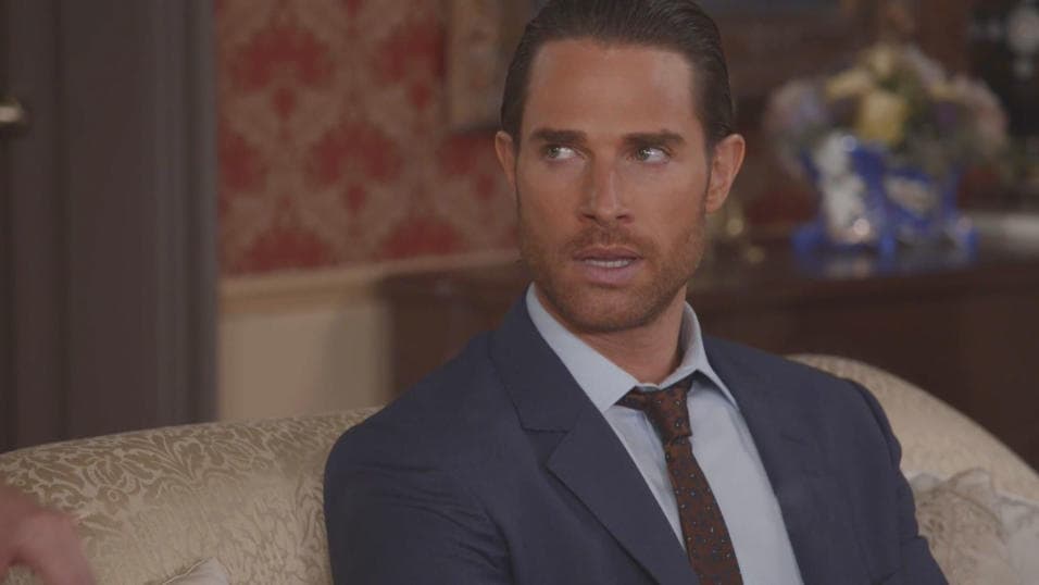 Marcelo era millonario y un excelente investigador privado. Eso sí, muy guapo, elegante y siempre al último grito de la moda.