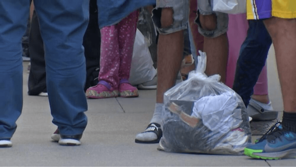 Concilio de Chicago aprueba $51 millones para asistencia de inmigrantes