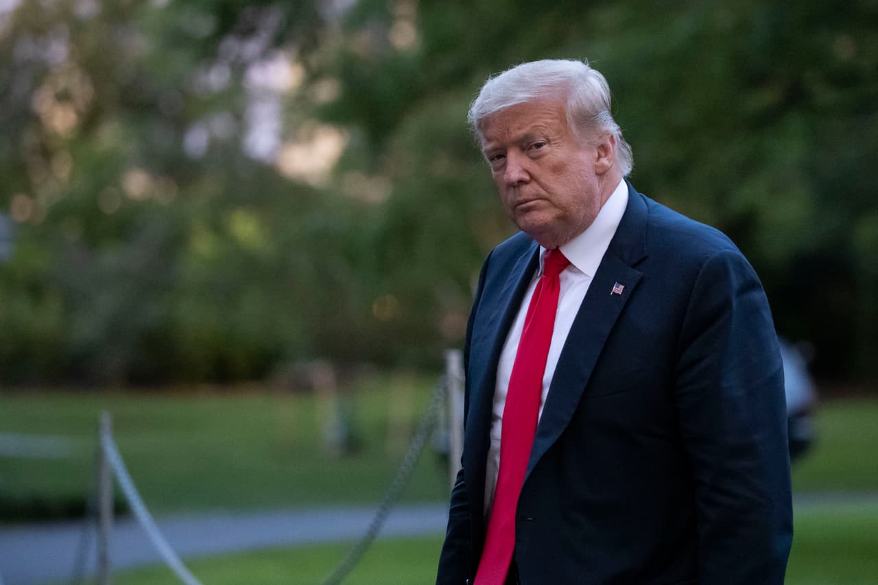 El tuit del presidente fue eliminado poco después de su cuenta.