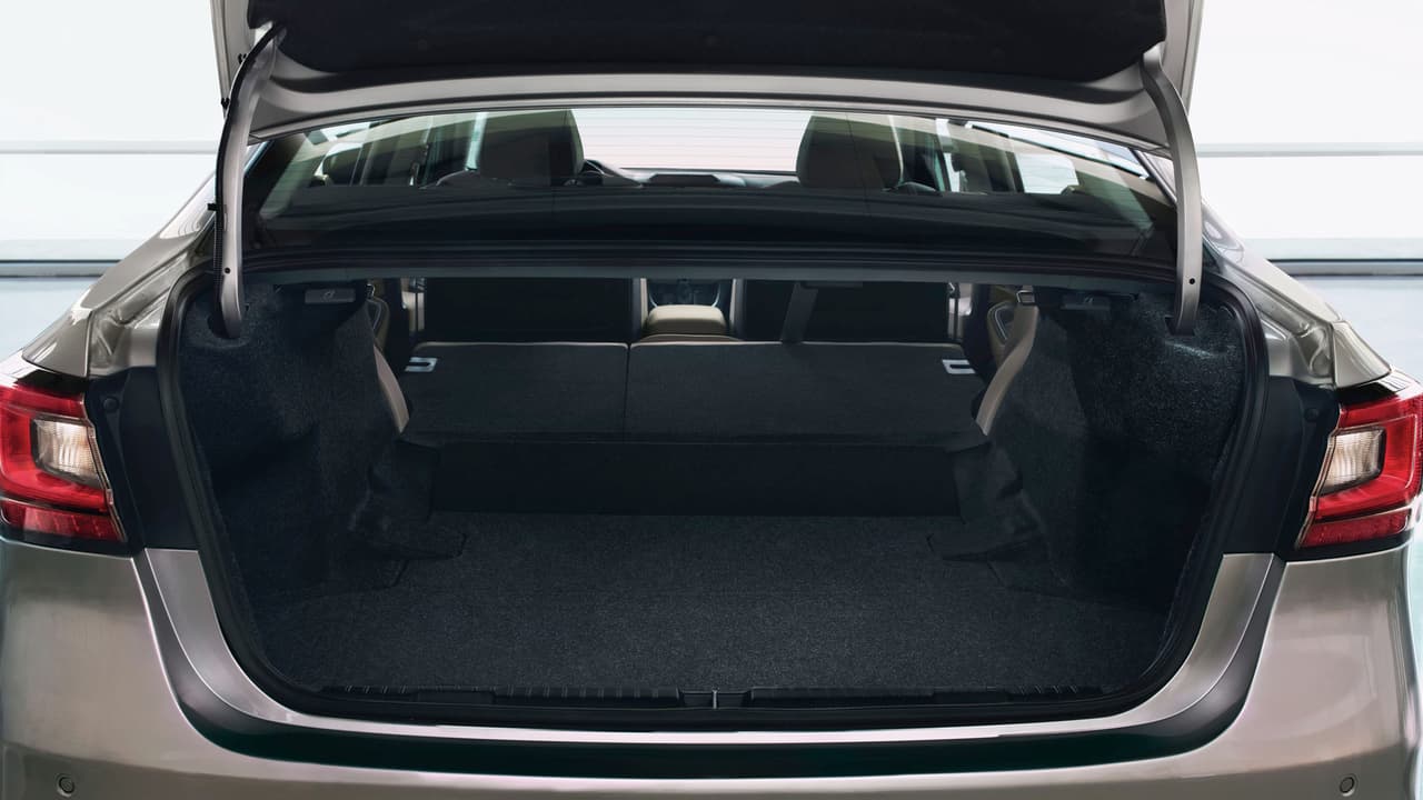 El baúl del nuevo Subaru Legacy 2020 cuenta con
<b> 15.1 pies cúbicos </b>de espacio de carga y su superficie cuenta con 1.5 pulgadas más de longitud comparado con el del modelo anterior.