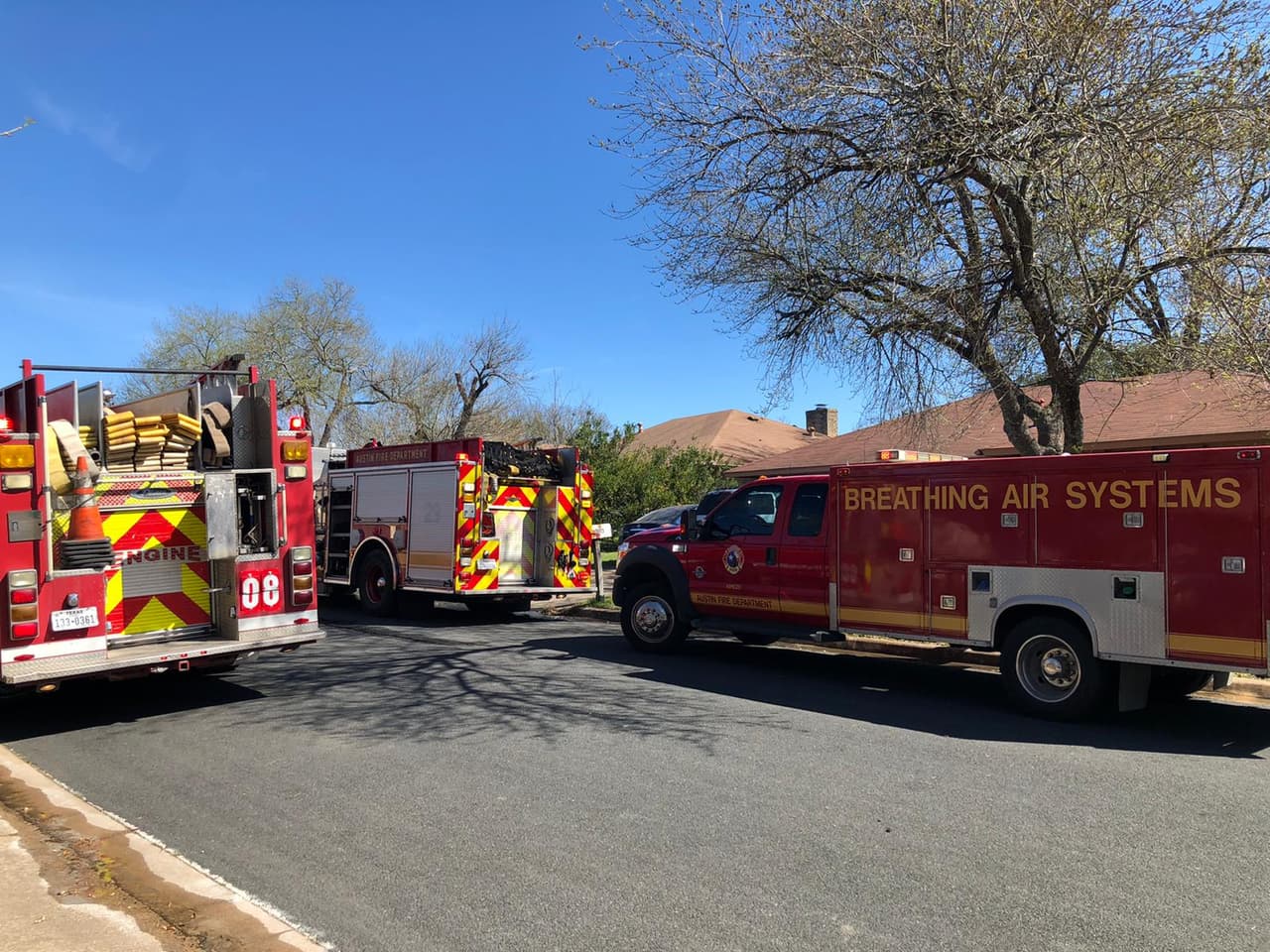 Dos personas resultan heridas en incendio al noreste de Austin