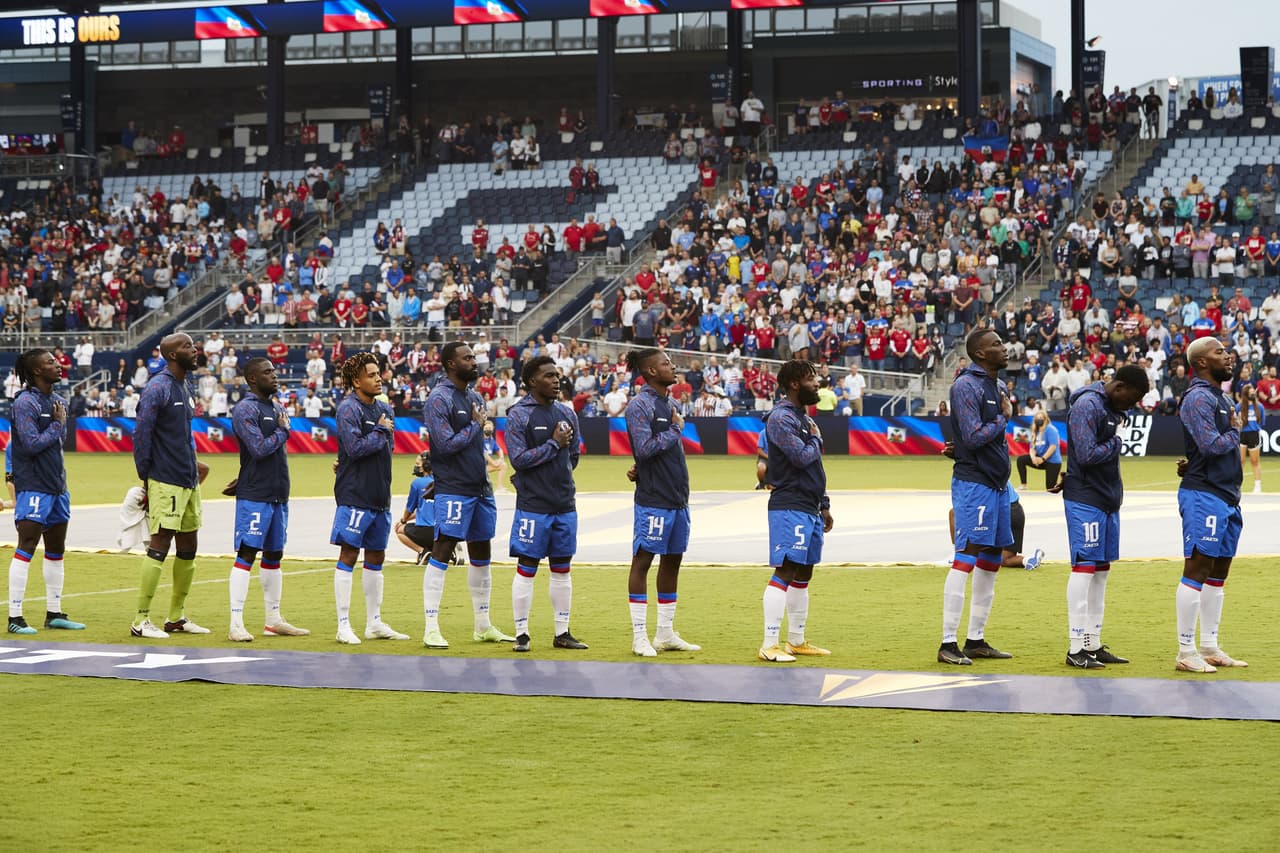 Haití solo contó con 6 futbolistas en la banca por problemas de COVID-19.