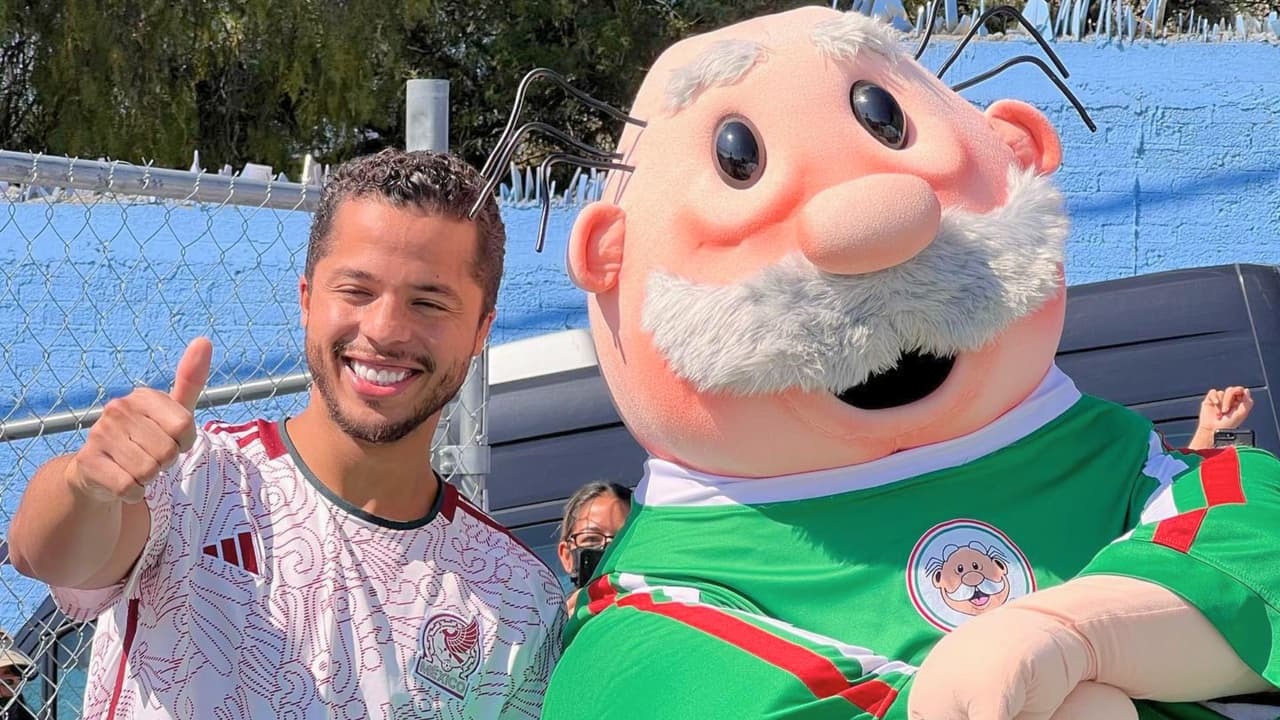 <h3 class="cms-H3-H3">Una expansión calculada </h3>
<br>Ramón Soler, director operativo de Dr. Simi US, explicó que
<b>Austin fue elegida como punto de partida</b>. Desde allí,
<b>el plan es crecer en California y Texas, y después en estados con alta presencia latina como Nueva York, Illinois, Arizona y Florida</b>, resaltó. Entre los planes de la empresa está tener presencia en eventos deportivos. La meta es aprovechar el impacto de la Copa Mundial de 2026, que tendrá partidos en Estados Unidos, indicó.