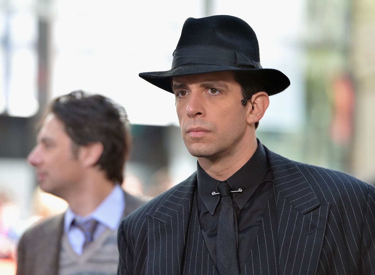 Cordero, nominado en 2014 al premio Tony como Mejor actor en un musical, por su interpretación de Cheech en 'Bullets Over Broadway', tuvo algunas mejorías y despertó del coma.