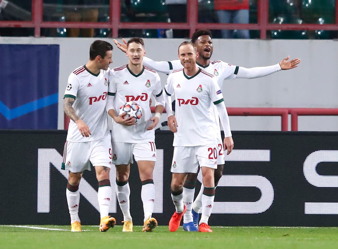 Tras igualar a un gol en Moscú, los del ‘Cholo’ cerraron con cuatro unidades la tercera fecha de la competición. | Héctor Herrera asistió a Giménez (18’) para que abriera el marcador. El empate llegó por la pena máxima cobrada por Miranchuk (25’) y cometida por el mexicano. El cuadro ruso llegó a dos unidades.