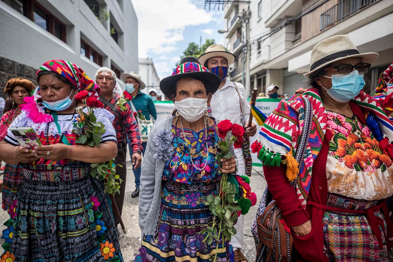 Arresto de un periodista crítico aviva el malestar en una Guatemala hastiada por la corrupción