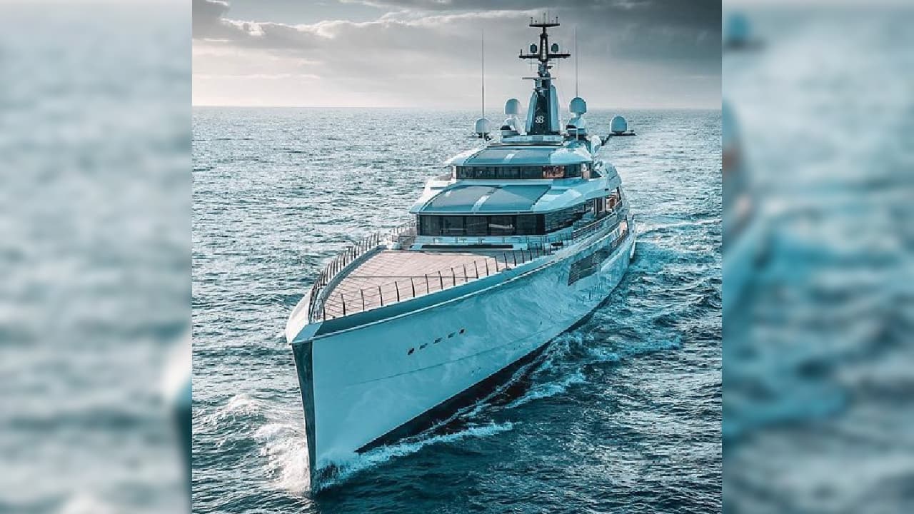 Desde la embarcación de 357 pies, el ‘big boss’ junto a su familia eligió al receptor CeeDee Lamb procedente de Oklahoma.