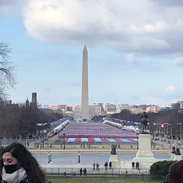 Hermoso día en la capital de la nación: es un nuevo día en Estados Unidos. #inauguration # InaugurationDay2021. Escribió el congresista Hank Johnson
