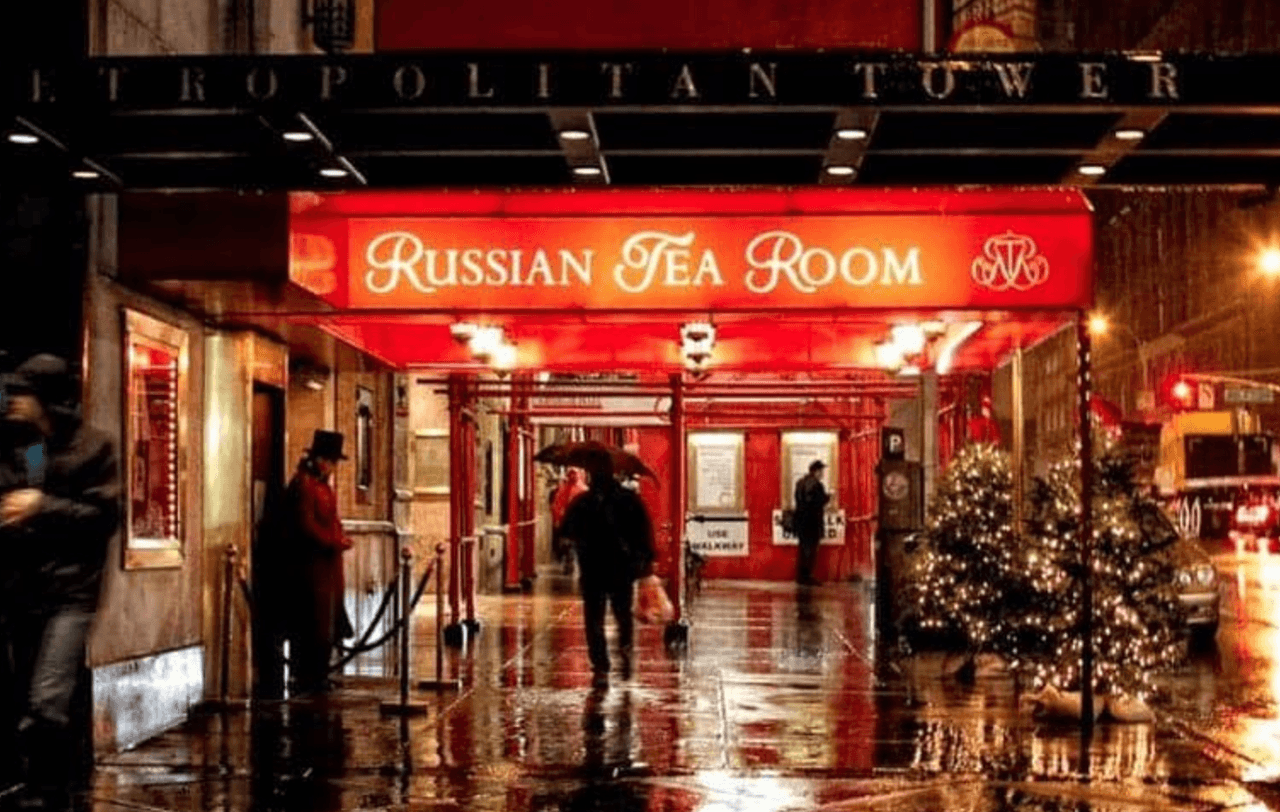 Famoso restaurante ruso de NYC se pronuncia contra Putin y se solidariza con Ucrania