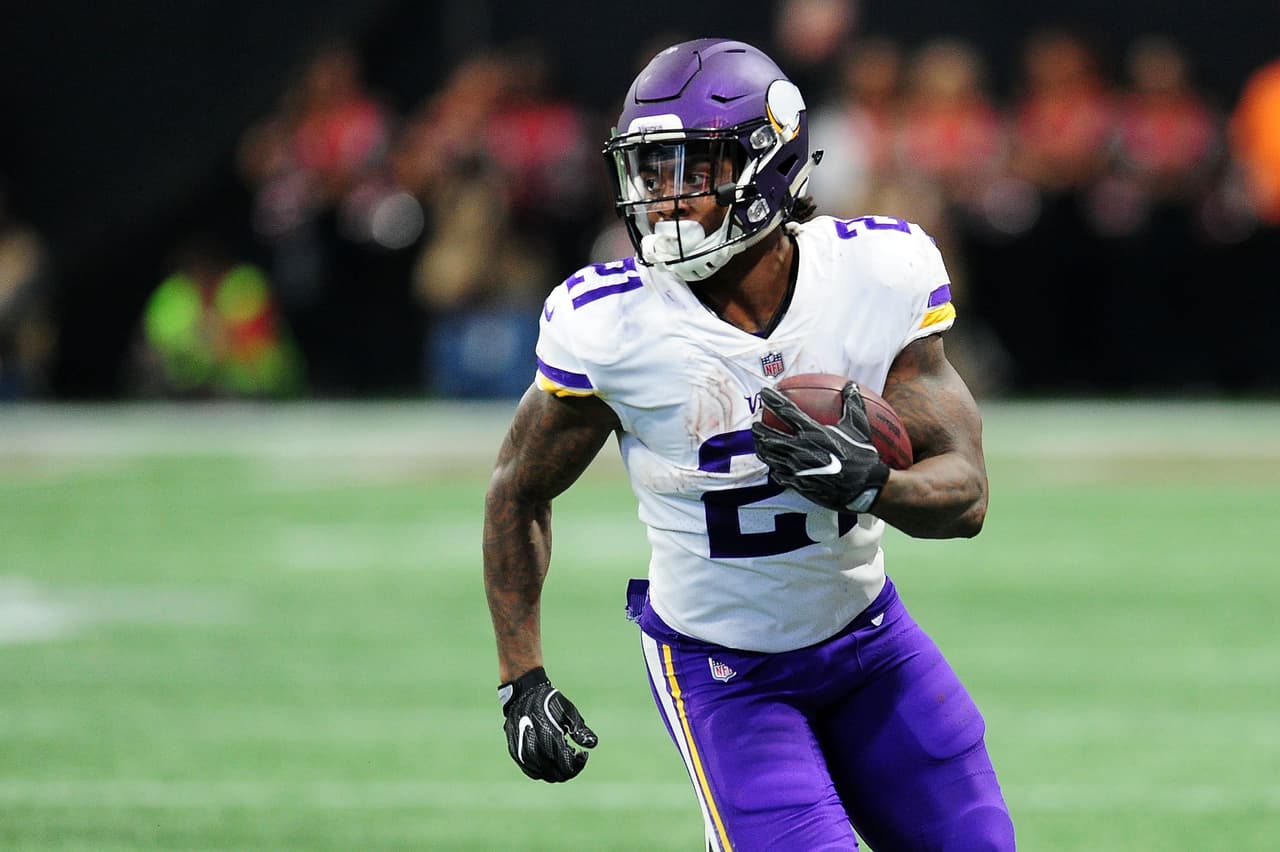 RB Jerrick McKinnon: El eterno suplente de Adrian Peterson en Minnesota acordó un contrato de cuatro años y 30 millones de dólares con los San Francisco 49ers.
