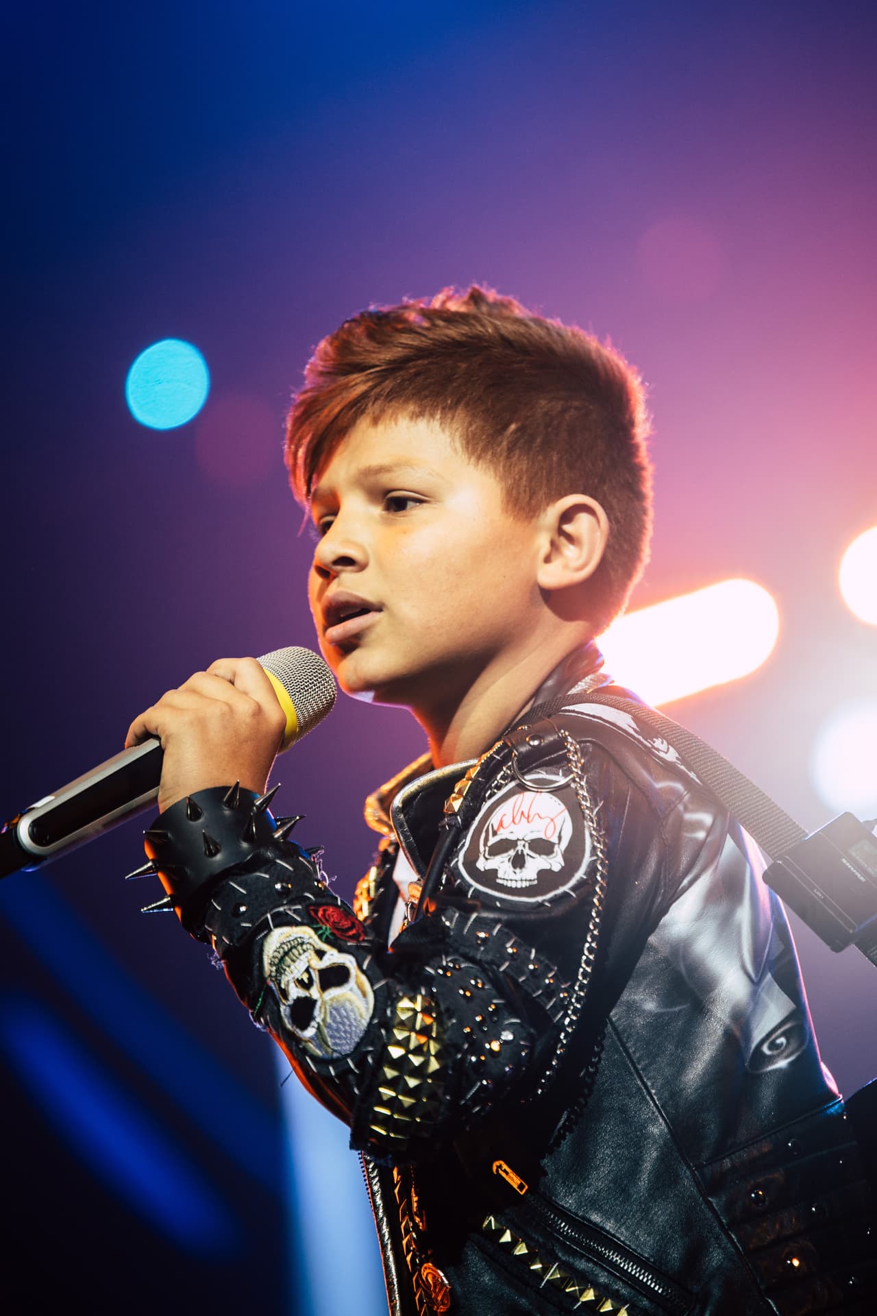 "Estás listo para estar en el Auditorio Nacional con Bronco", agregó el vocalista de Bronco.