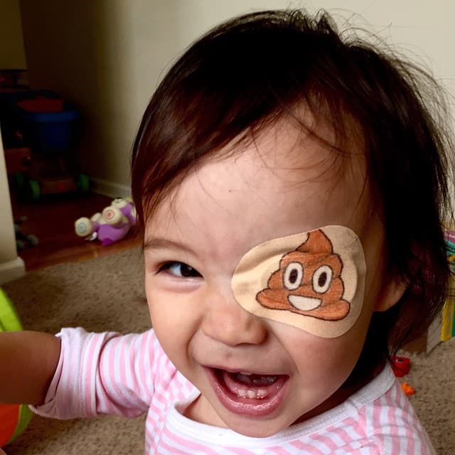 Su papi no dudo en hacer de esta experiencia algo mejor para su hija y vaya que ella no para de divertirse.