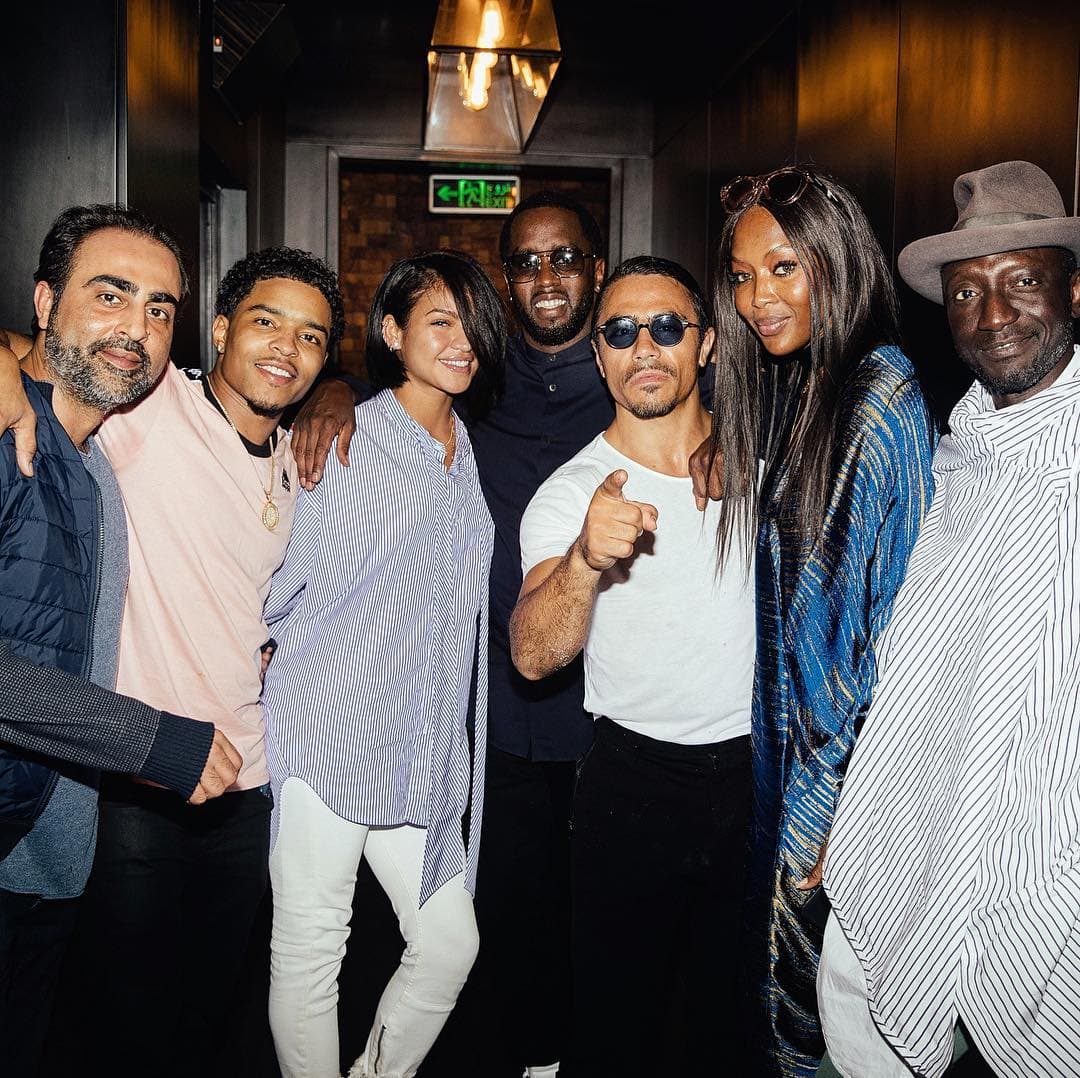 Una compañía de lujo con Naomi Campbell, Cassie y Diddy, entre otros.
