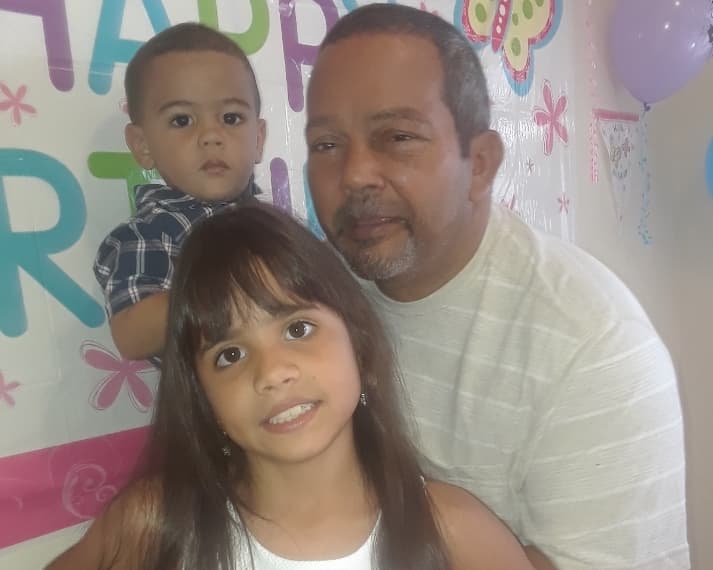 La hija de Peña dio positivo en la prueba del covid-19. El niño tuvo síntomas pero no pudo someterse al test.