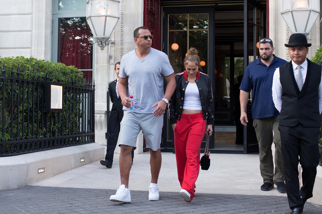 Photo © 2017 Best Image/The Grosby Group Paris, June 18, 2017. Jennifer Lopez and her boyfriend Alex Rodriguez seen out and about in Paris