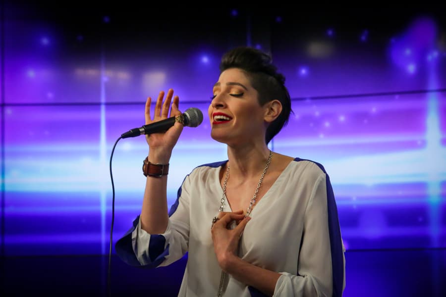 El grupo Ha*Ash estuvo en el Uforia Lounge de Los Ángeles deleitando a los radioescuchas de K-Love 107.5FM