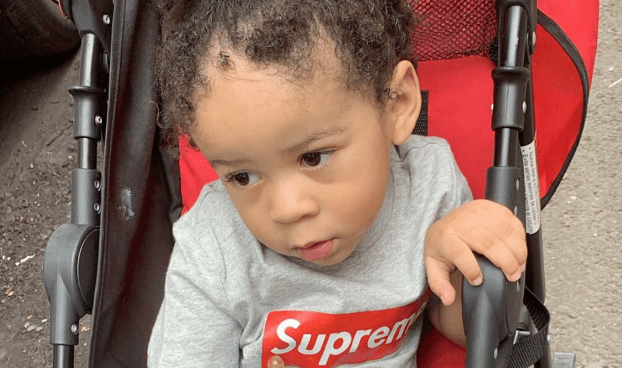 Hallan sano y salvo al niño de un año que estaba dentro de un auto robado