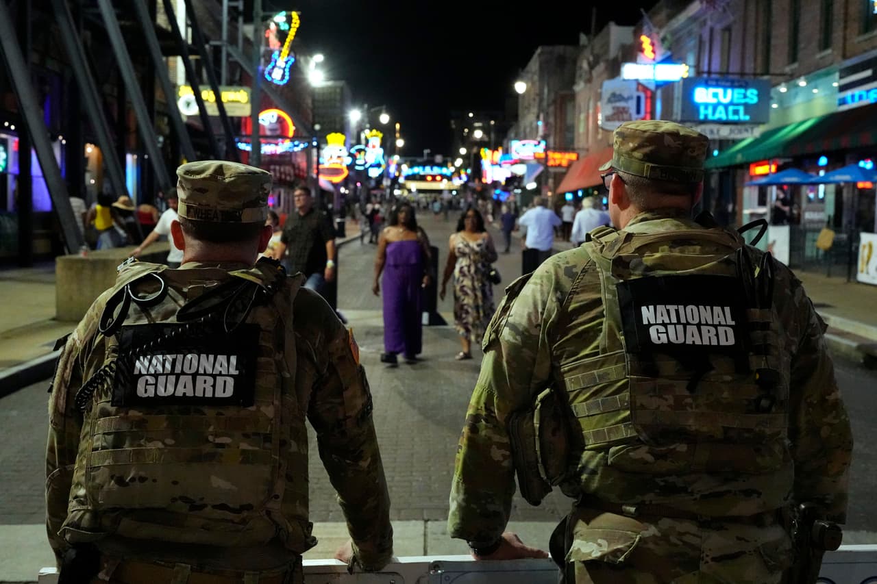 Una autopsia revela que la Guardia Nacional de Tennessee disparó mortalmente por la espalda a un hombre armado de 20 años