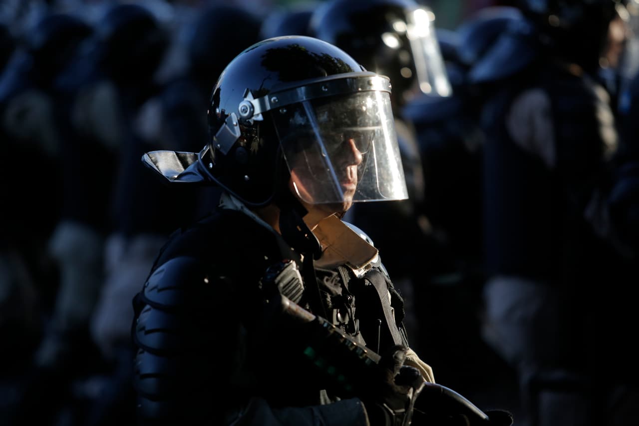 Oficialmente no se ha presentado un reporte de heridos y personas arrestadas por los desmanes en las calles de la capital argentina.