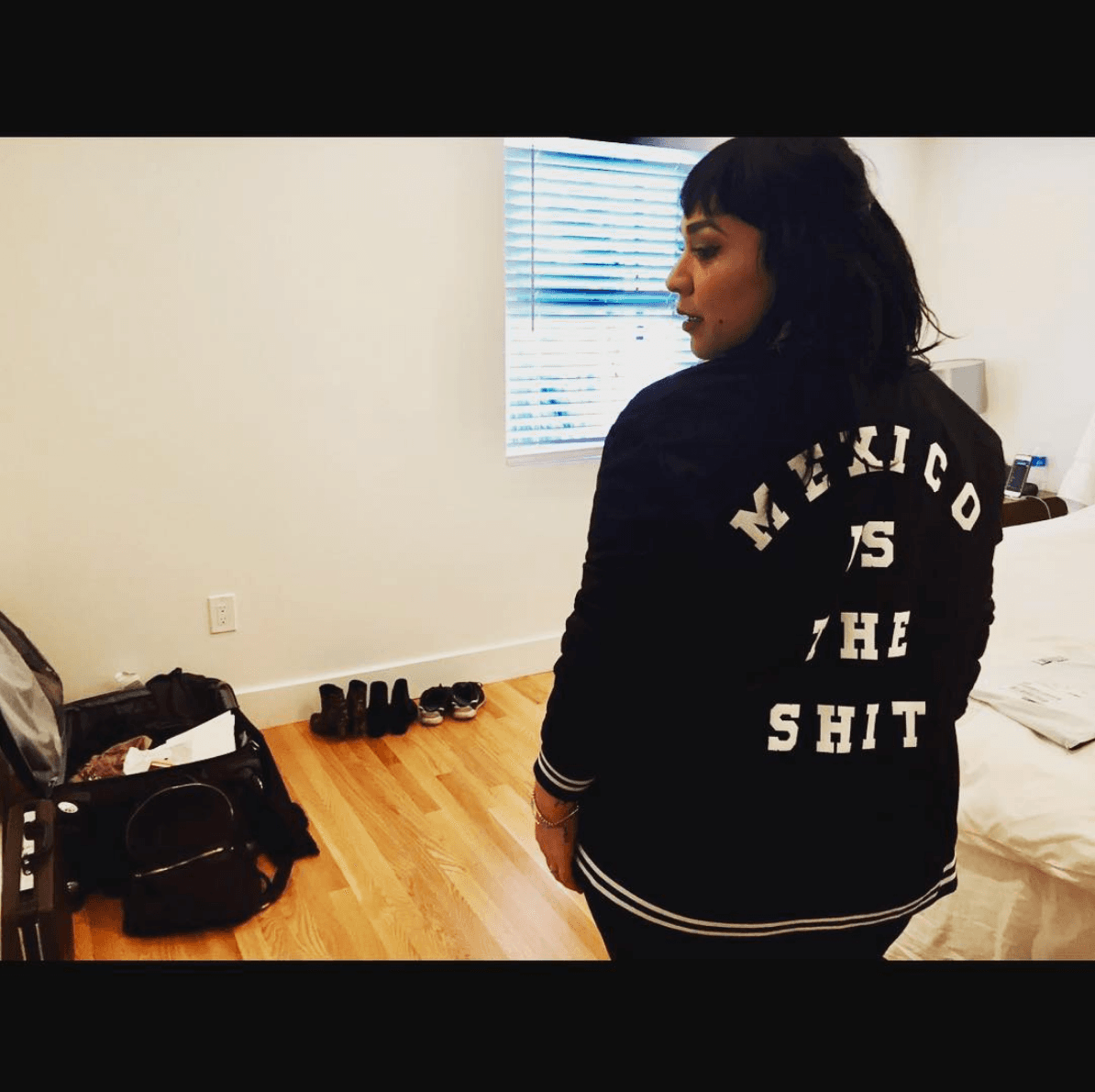 Porque se toma muy en serio sus raíces y su origen, Carla FTW.