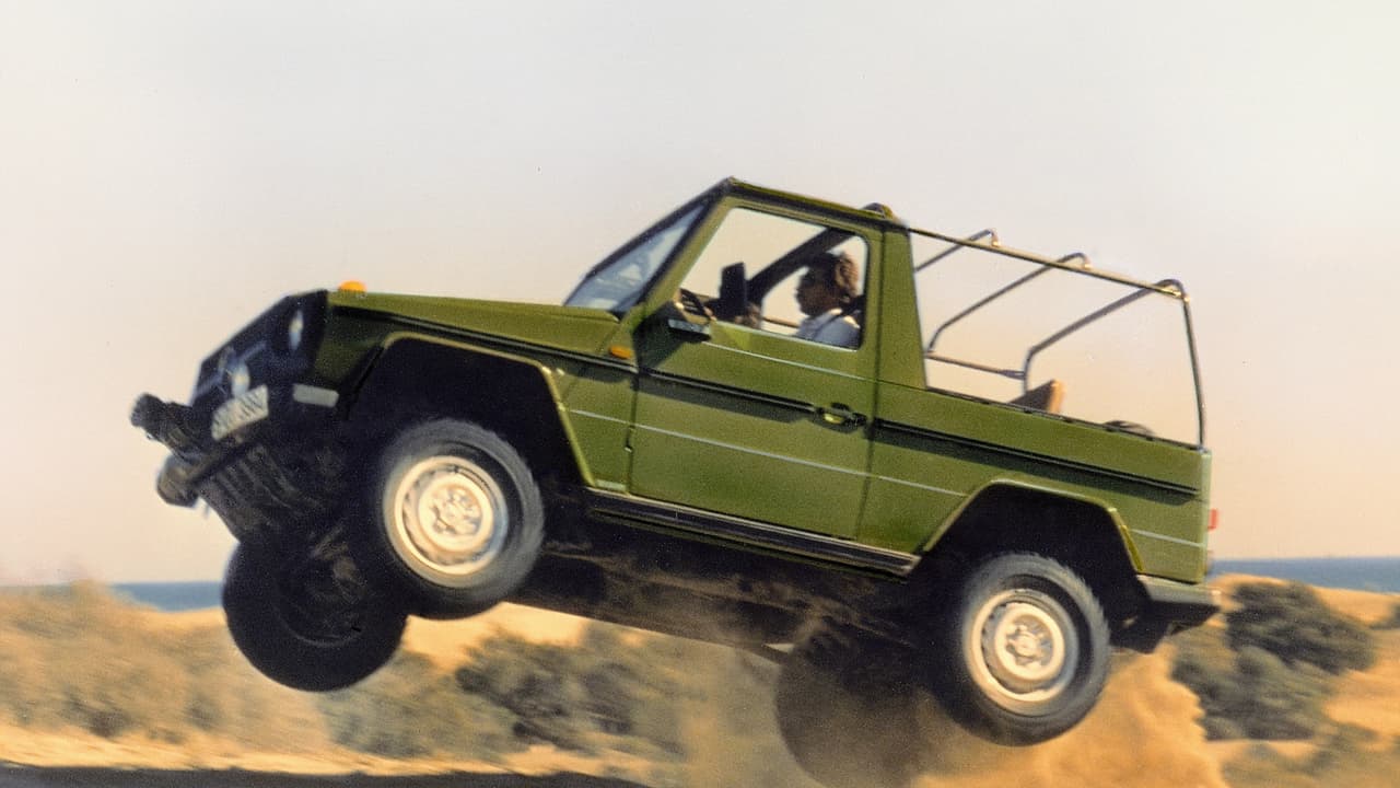 La Geländewagen original venía en múltiples tipos de carrocería aparte de la camioneta de 4 puertas que conocemos hoy en día. Su aptitud como una indetenible todoterreno ha sido una constante por 40 años.