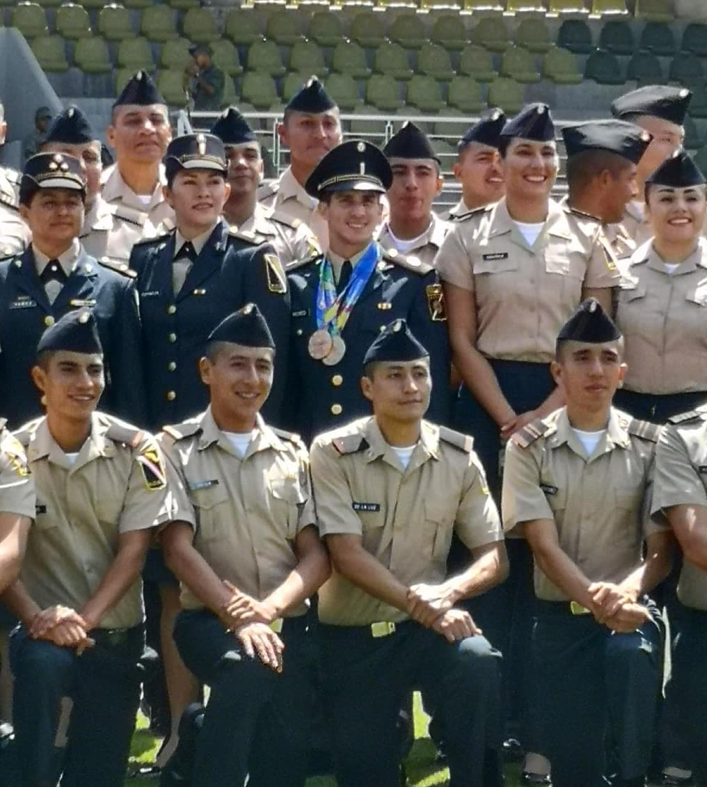 "Para conseguir estos resultados y poder ir creciendo en la milicia o en el deporte hay que trabajar mucho, prepararse y nunca desistir, hay veces en las que nos cuesta trabajo o el camino se nos hace difícil pero si tú trabajas y te empeñas vas a llegar hasta donde quieres", explicó Rommel.