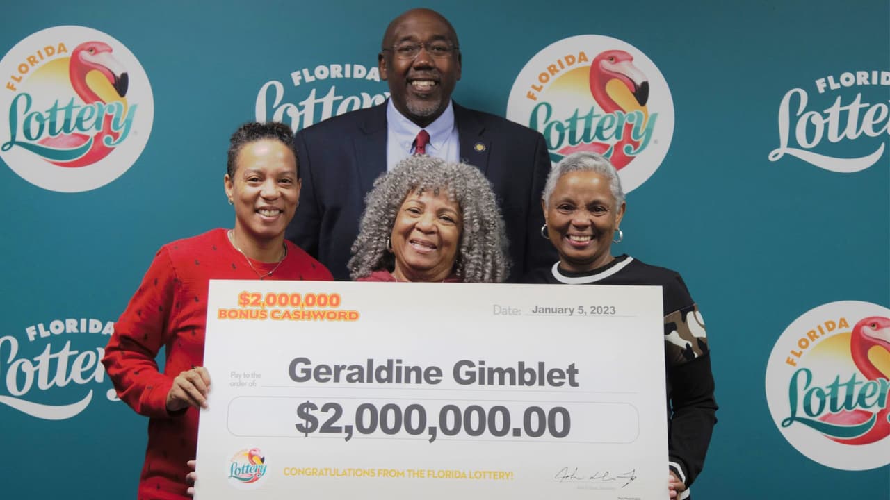 Madre gana $2 millones con la lotería tras gastar los ahorros de toda su vida luchando contra el cáncer de su hija