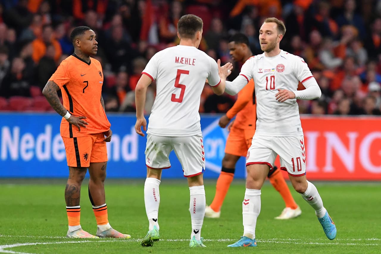 Holanda derrotó 4-2 a Dinamarca en amistoso celebrado en Ámsterdam; Eriksen anotó golazo en su regreso a su selección.