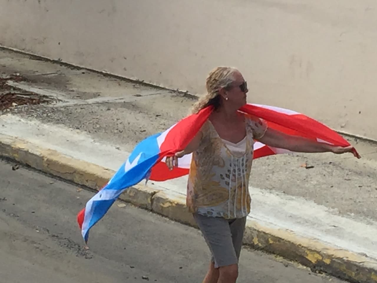 Desde tempranas horas cientos de personas se han dado cita en cada una de las paradas que los atletas boricuas han realizado como homenaje a su gesta olímpica en Río 2016.